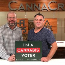 Photo of CannaCraft founder Dennis Hunter and HeadCount CEO Andy Bernstein